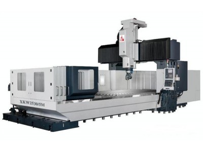 公司試制車間 龍門銑床